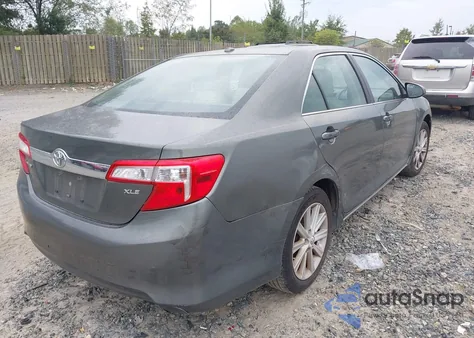 2012 Toyota Camry Xle z USA, uszkodzony, nr VIN 4T4BF1FK8CR207384